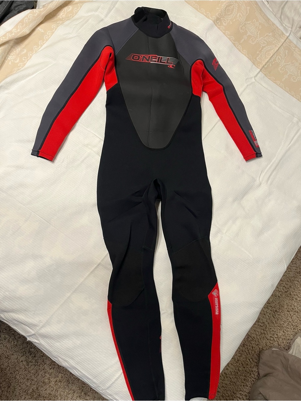 O'Neill Boys Black, Red & Gray Full-Body Wetsuit size 14